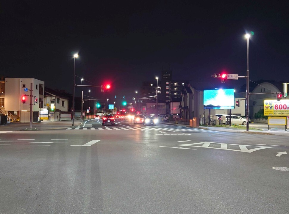 minamioodori-kousaten_led3