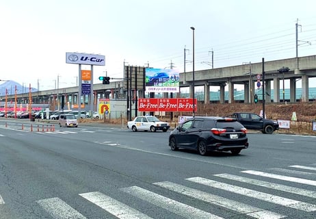 国道４号線　運動公園東口交差点　南向きLEDビジョン
