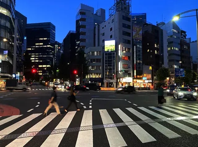 フタバビル屋上3（夜）