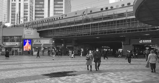 JR有楽町駅中央口株式会社百果園壁面LV