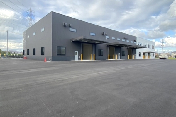 長田広告、LEDを使用した広告物の組立工場完成のお知らせ