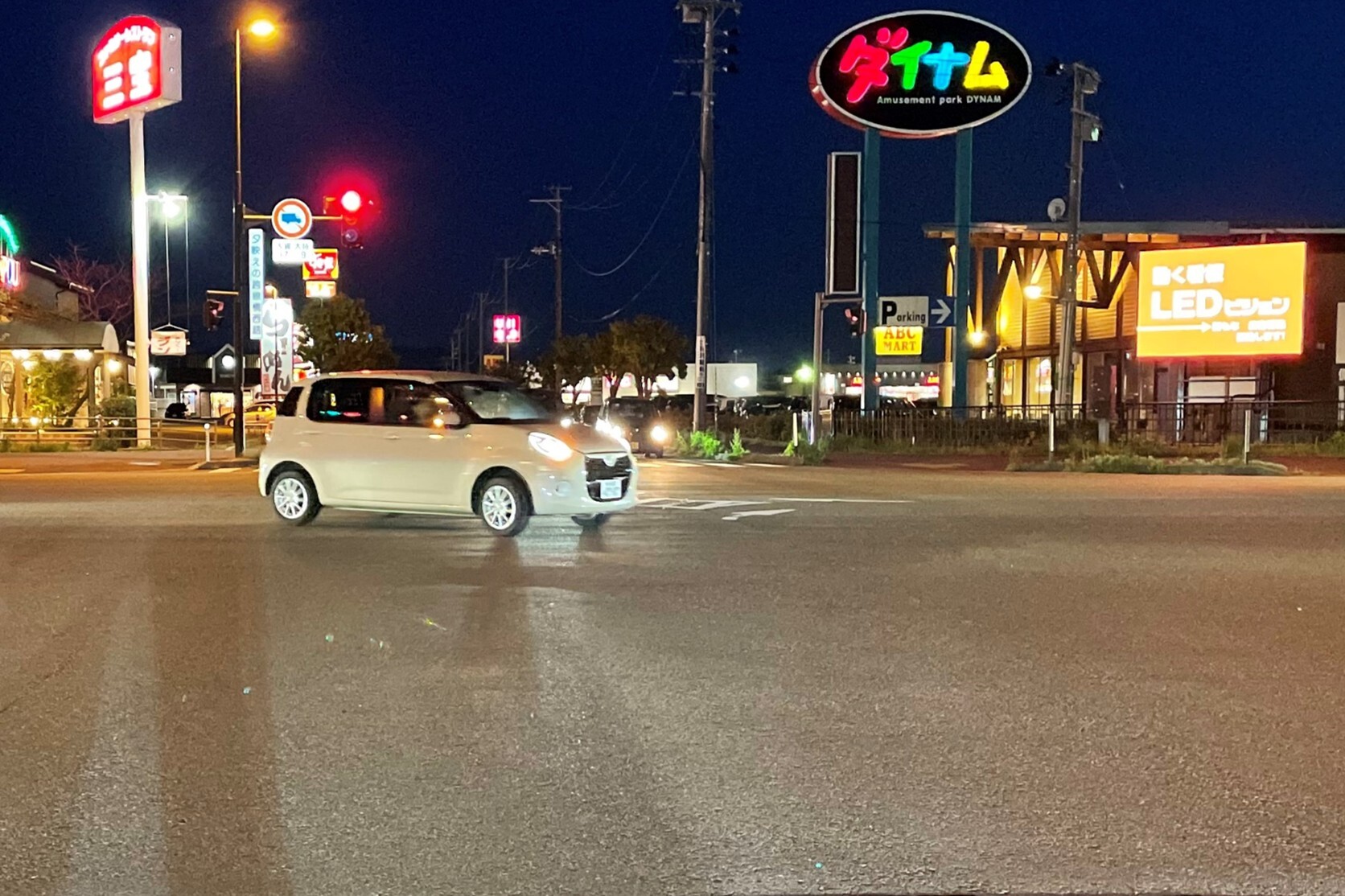 niitsu-dynam_led2