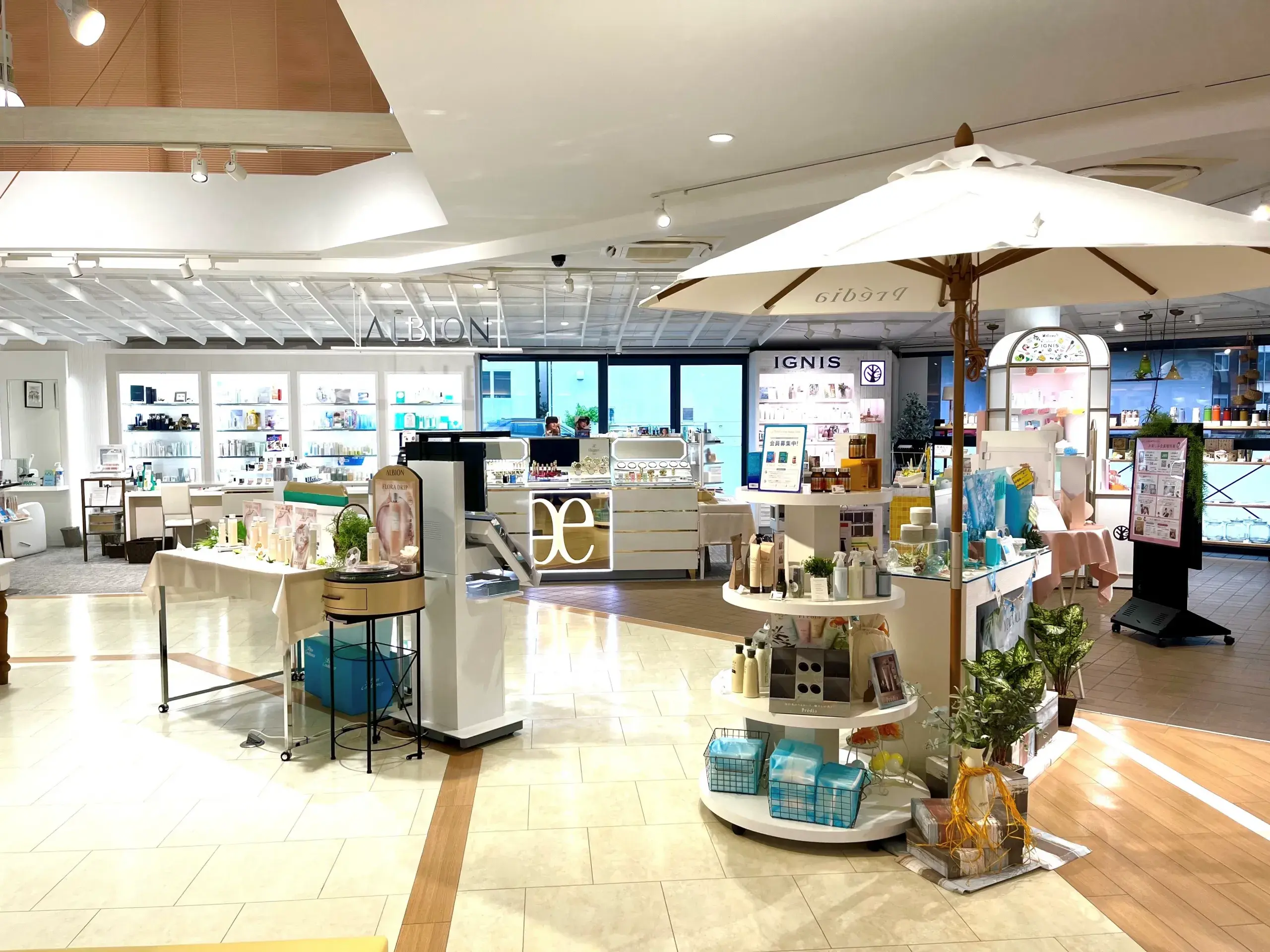 屋内看板