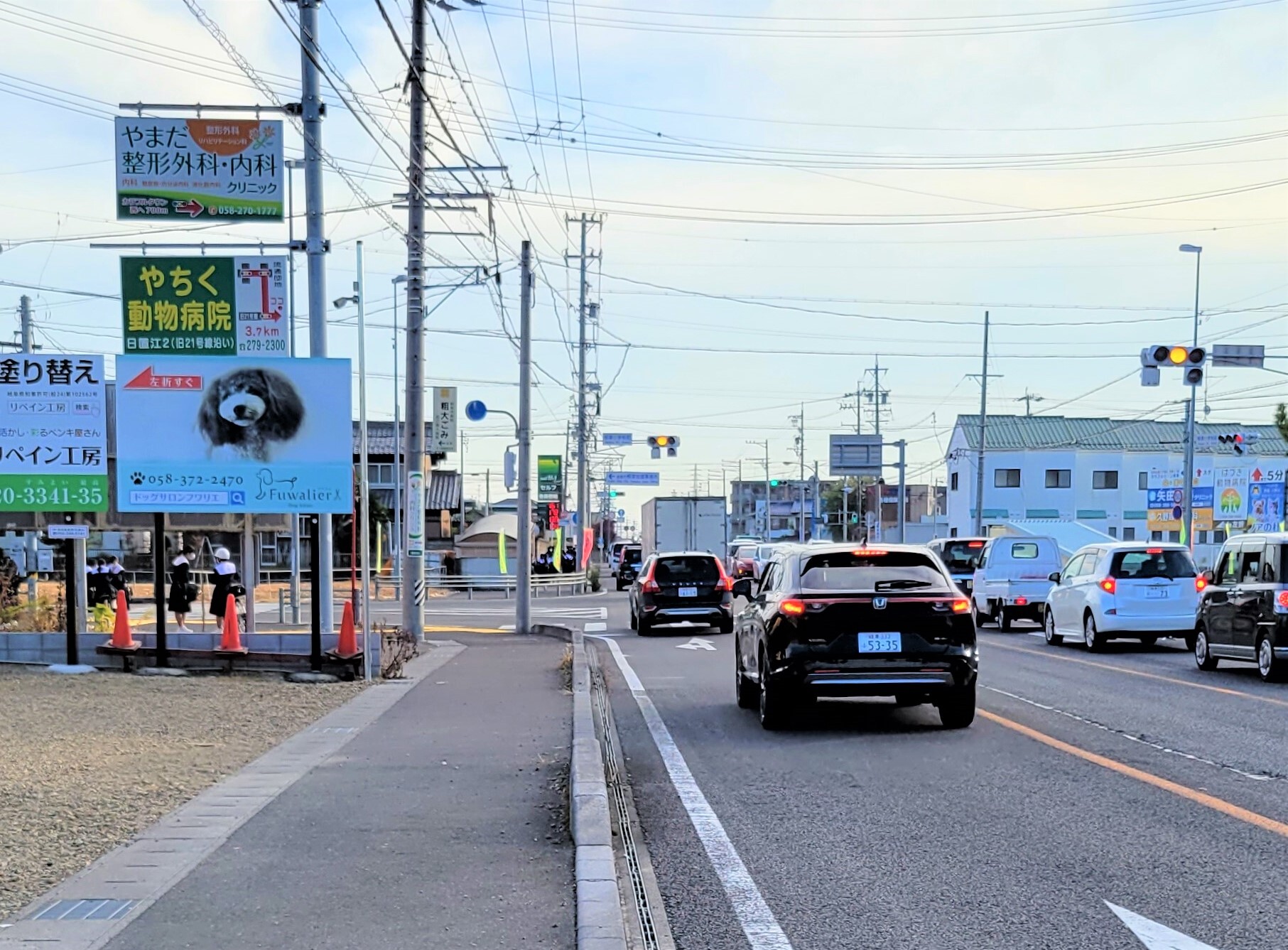 屋外看板広告(遠景)