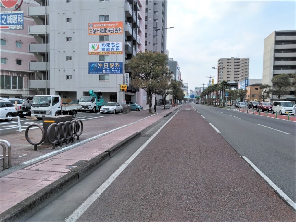 屋外看板広告(遠景)