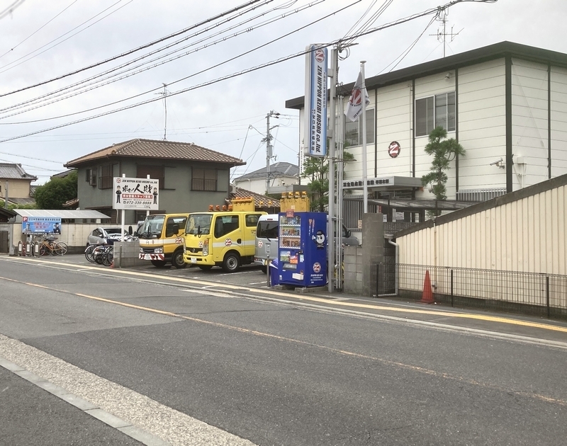 屋外看板広告(遠景)