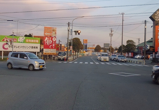 屋外看板広告(遠景)