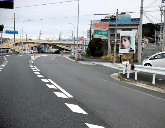 屋外看板(引き)